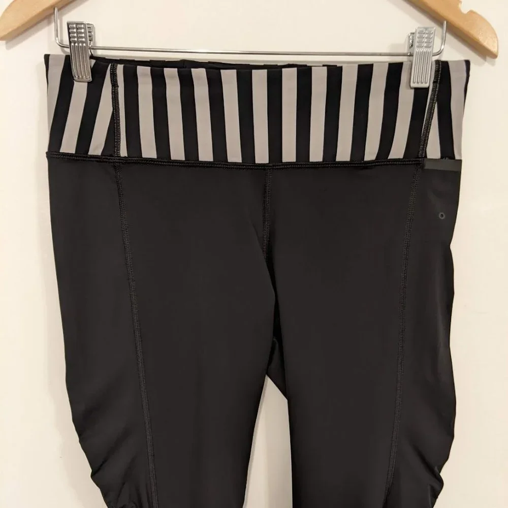 Lululemon Water Bound Crop Black/Apex Stripe Printed Black Dune 8 - Picture 12 of 16
